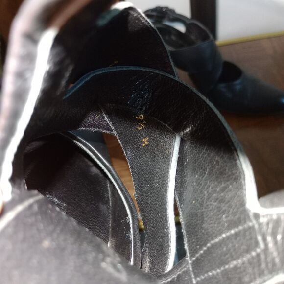 Y2K Bebe Black Sling Back Pump Style Heels Made In Spain 9.5 Medium - Picture 3 of 11